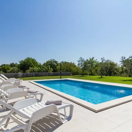 Lovely Piljan With A Private Swimming Pool Villa Bokordici